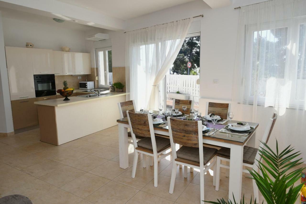 Apartment Libra With Sea View Opatija Exterior photo