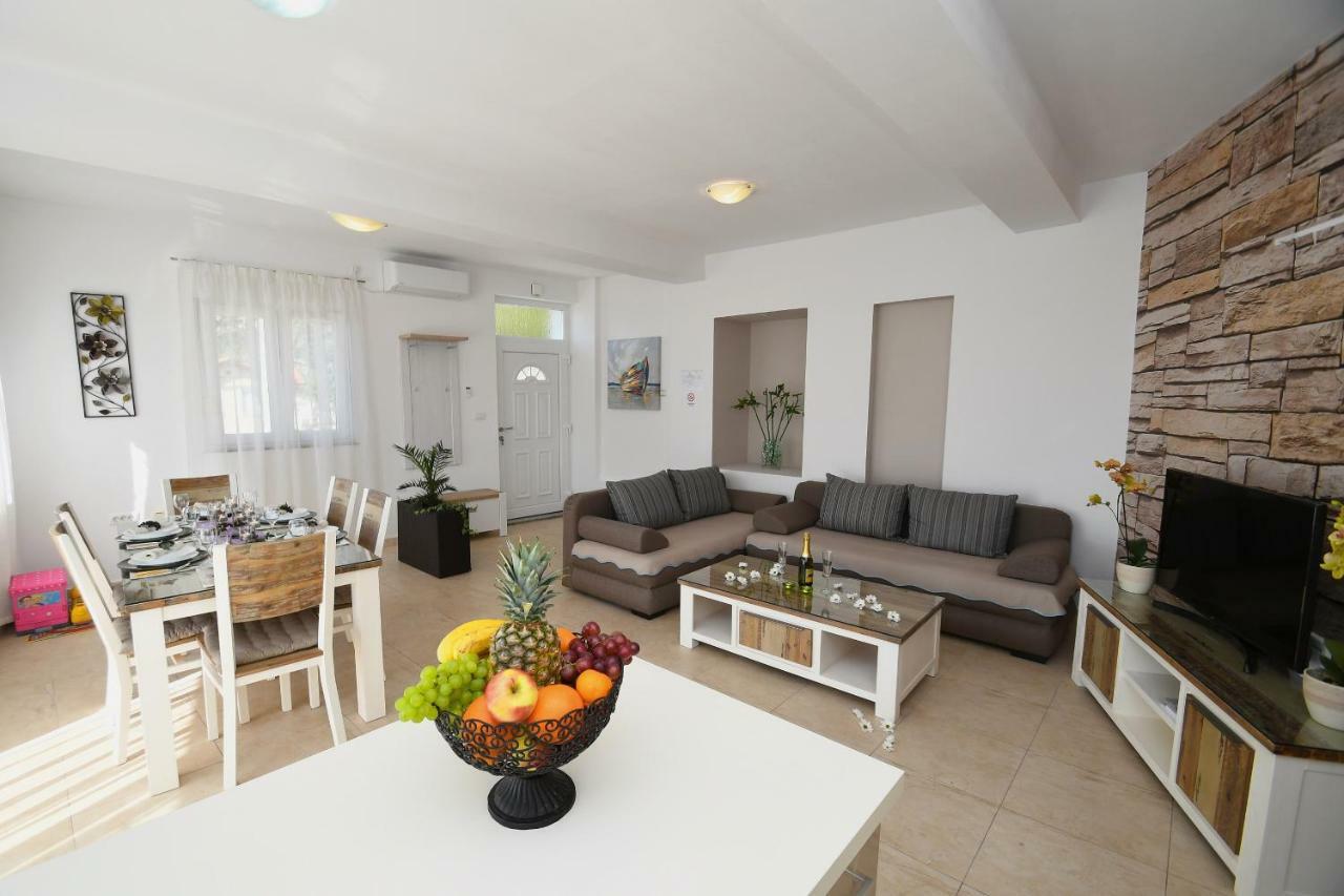 Apartment Libra With Sea View Opatija Exterior photo